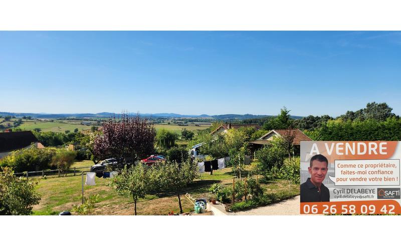 Maison - 105 m² - 4 pièces