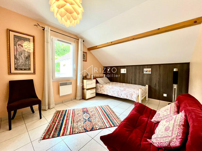 Maison - 110 m² - 4 pièces