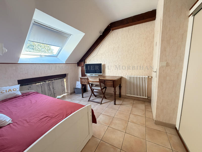 Maison - 229 m² - 9 pièces