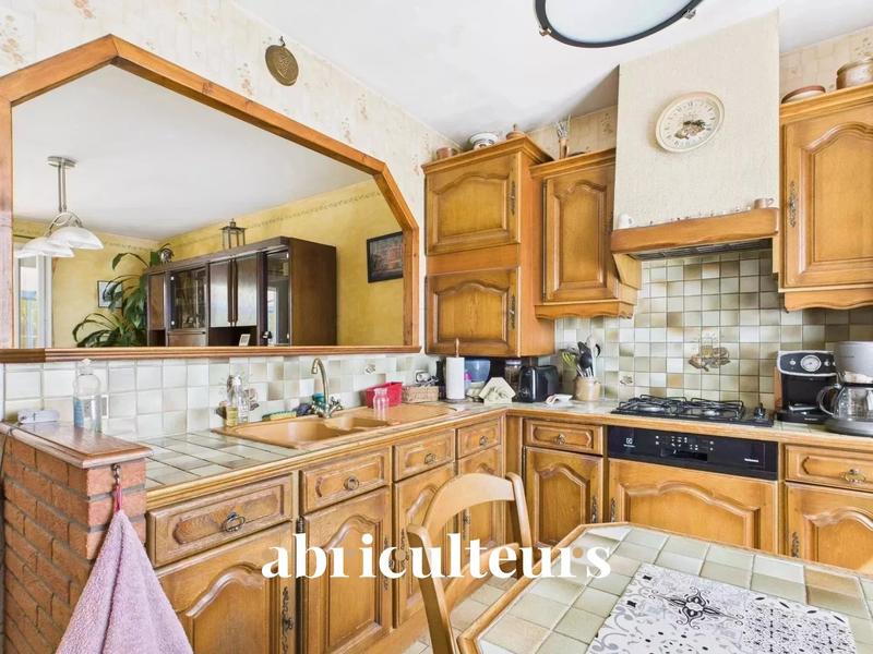 Maison - 96 m² - 7 pièces