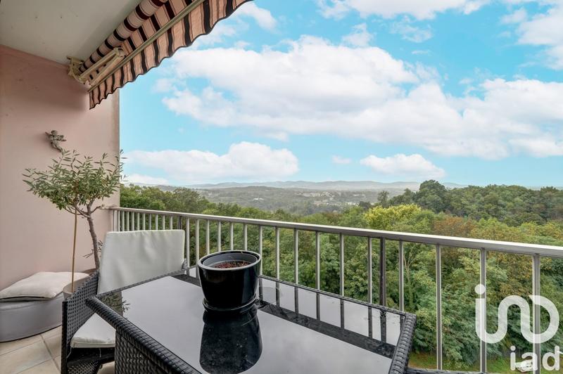 Appartement - 81 m² - 4 pièces