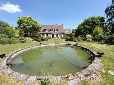 Maison - 200 m² - 7 pièces