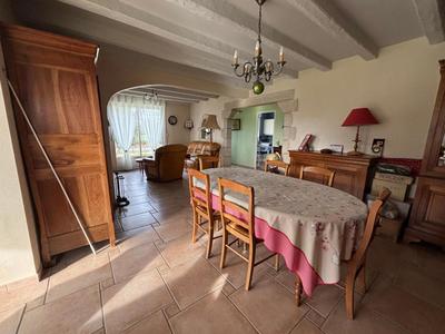 Maison - 147 m² - 7 pièces