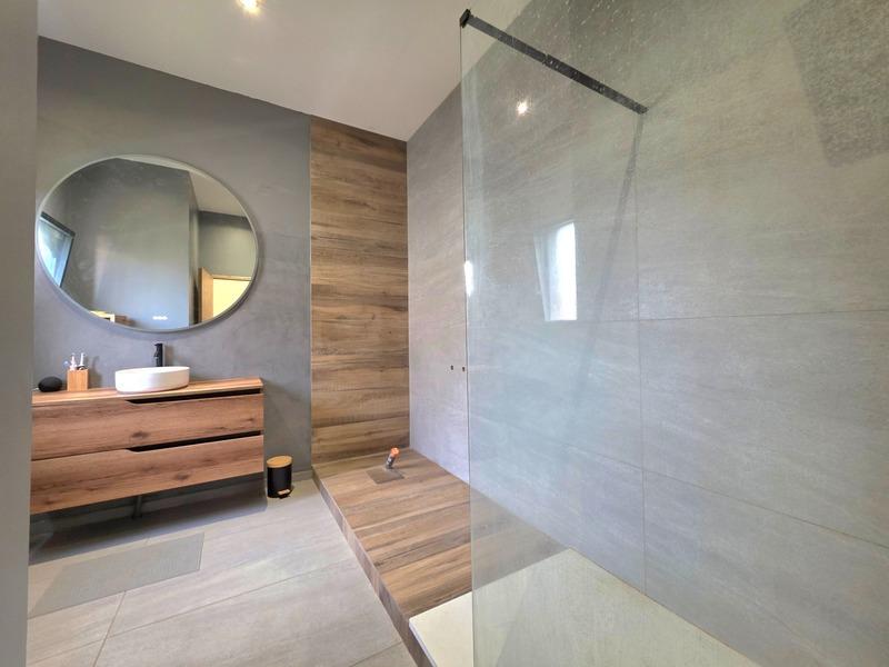 Maison - 167 m² - 6 pièces