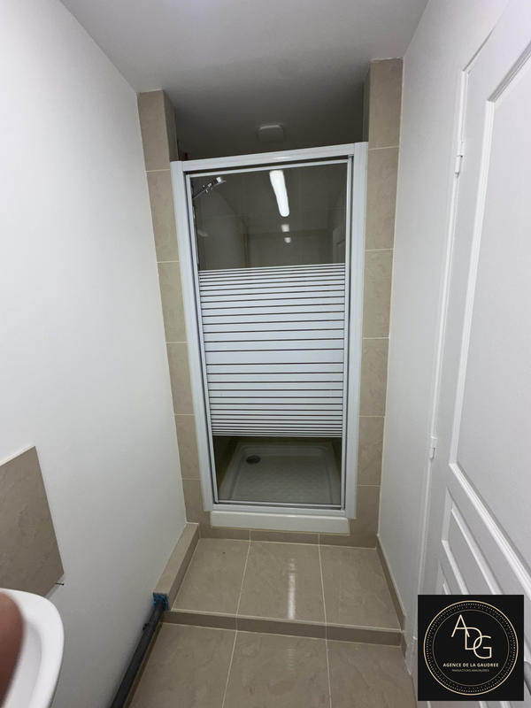 Local d'activités - 280 m²