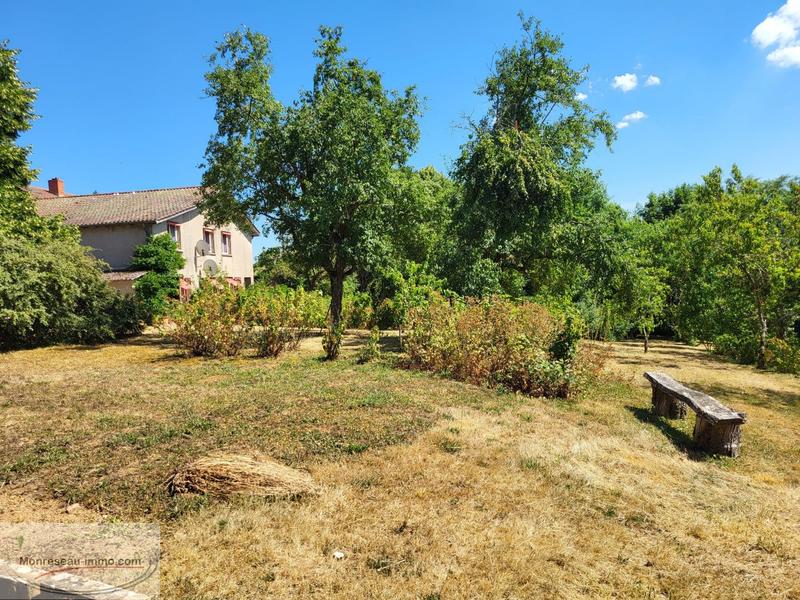 Propriété - 315 m² - 14 pièces