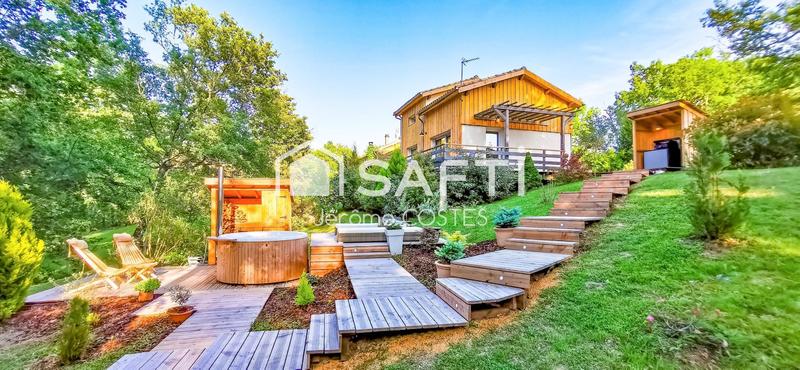 Maison - 345 m² - 10 pièces