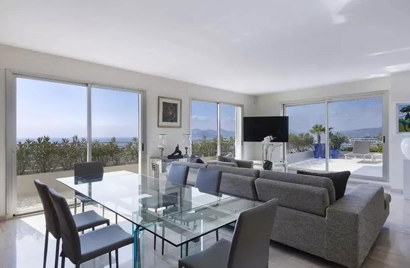 Appartement - 163 m² - 5 pièces