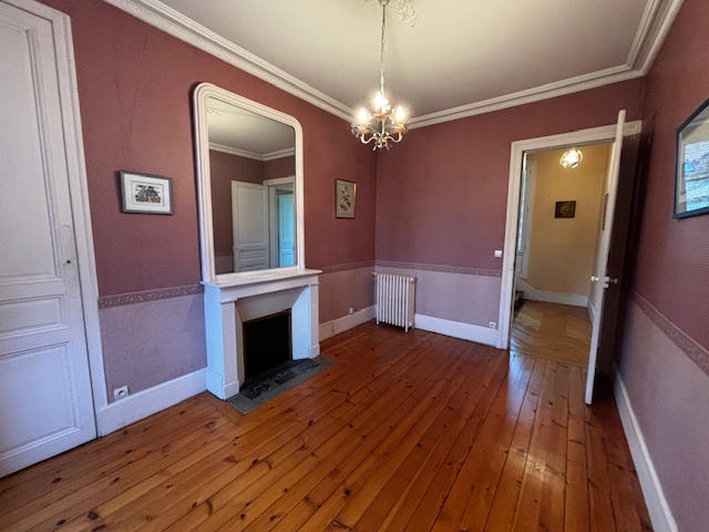 Propriété - 160 m² - 7 pièces