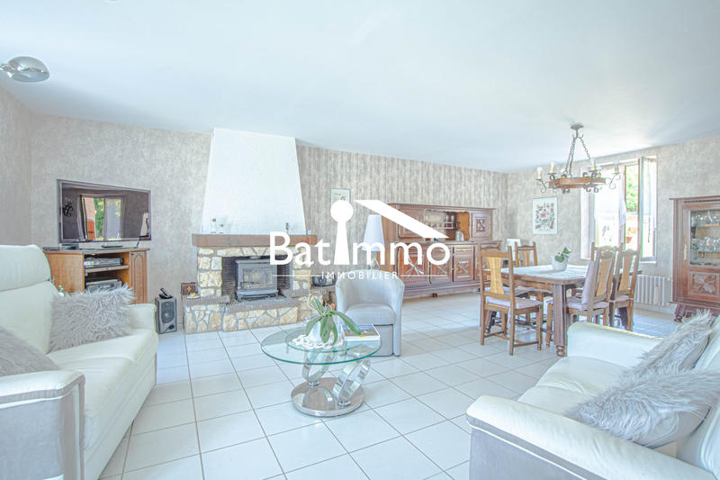 Maison - 180 m² - 7 pièces