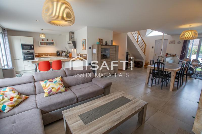 Maison - 140 m² - 6 pièces