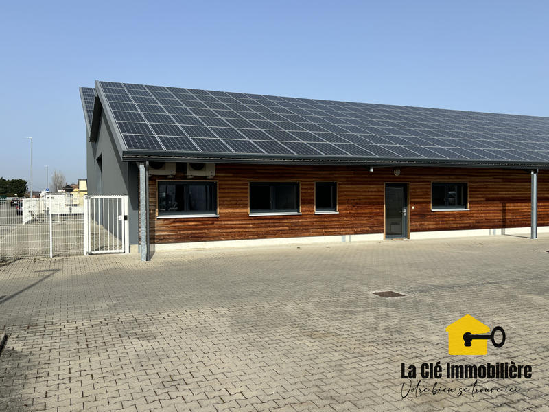 Local commercial - 399 m² - 7 pièces