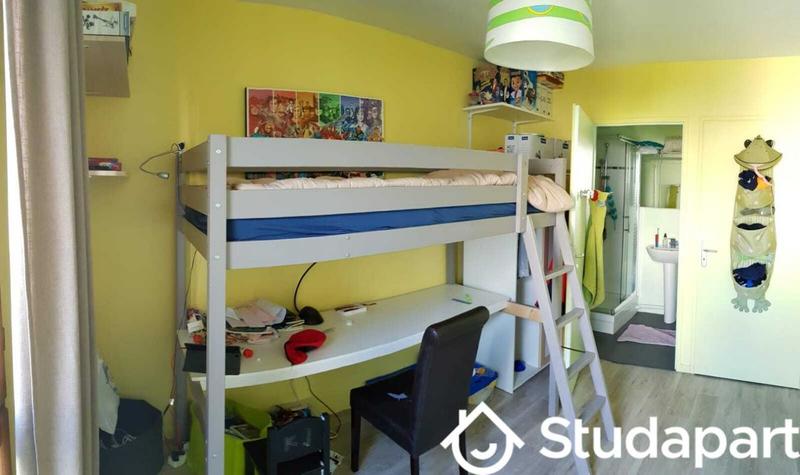 Chambre - 9 m² - 1 pièce