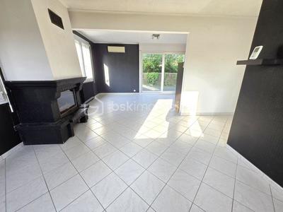 Maison - 101 m² - 5 pièces