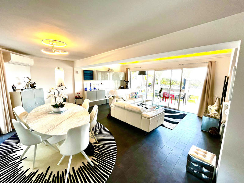 Villa - 150 m² - 4 pièces