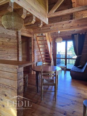 Maison de bois - 55 m² - 4 pièces