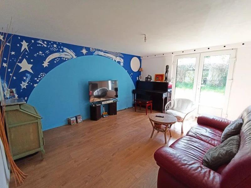 Maison - 214 m² - 9 pièces