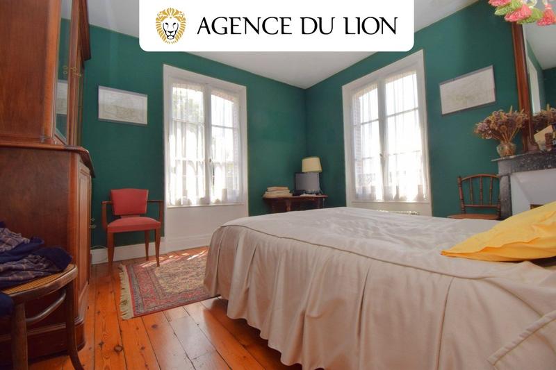 Maison bourgeoise - 180 m² - 8 pièces