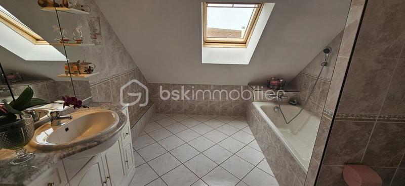 Maison - 170 m² - 7 pièces