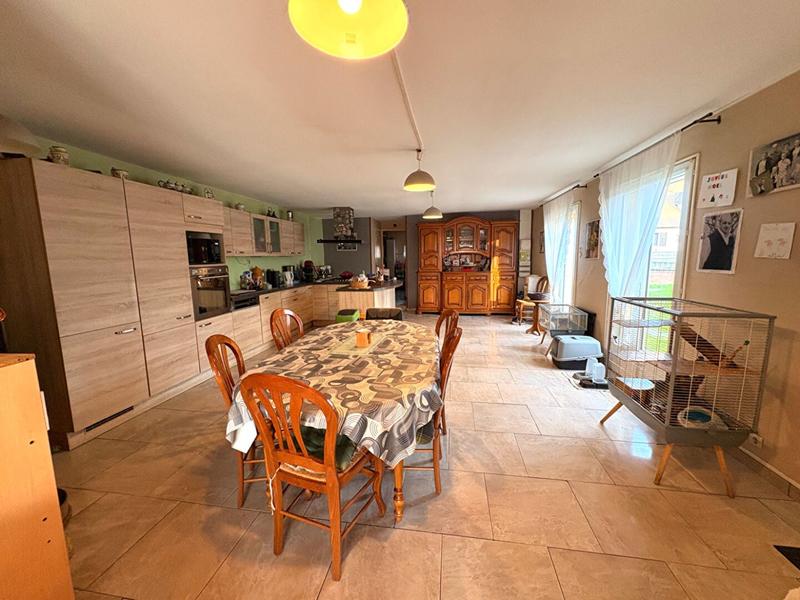 Maison - 190 m² - 7 pièces