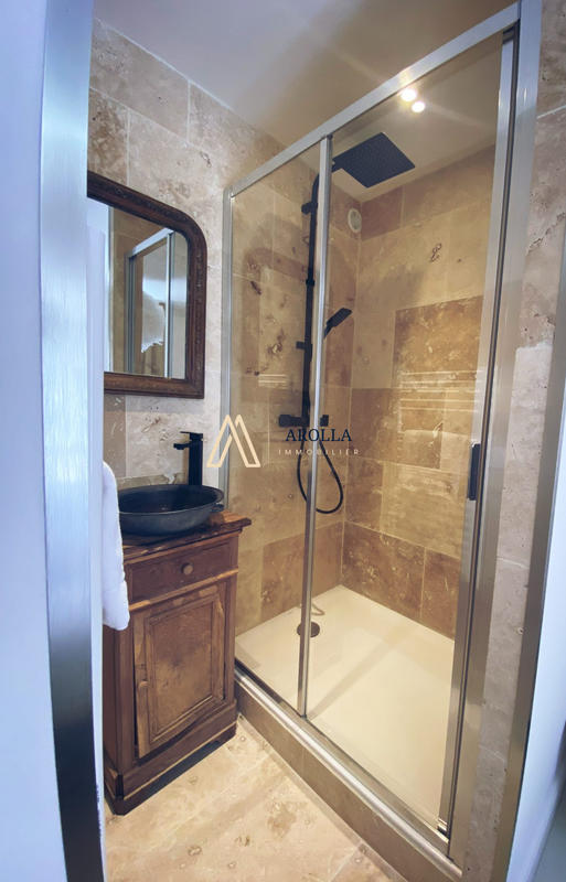 Fonds de commerce - 620 m²