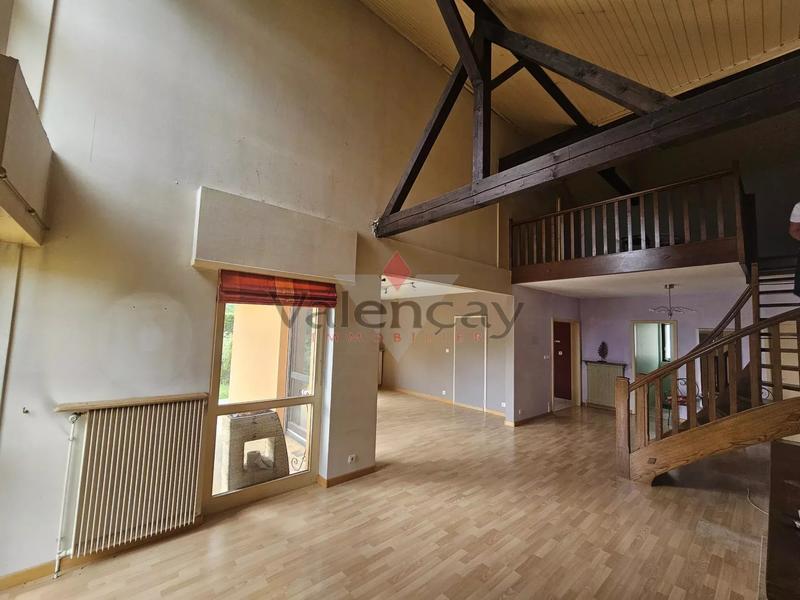 Maison - 181 m² - 6 pièces