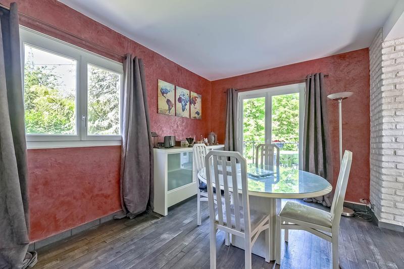 Maison - 104 m² - 6 pièces