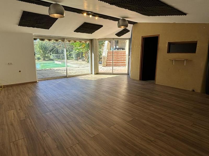 Maison - 157 m² - 5 pièces