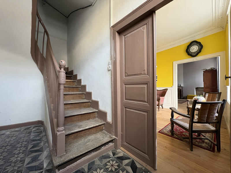 Maison - 300 m² - 10 pièces