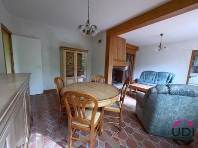 Maison - 85 m² - 5 pièces