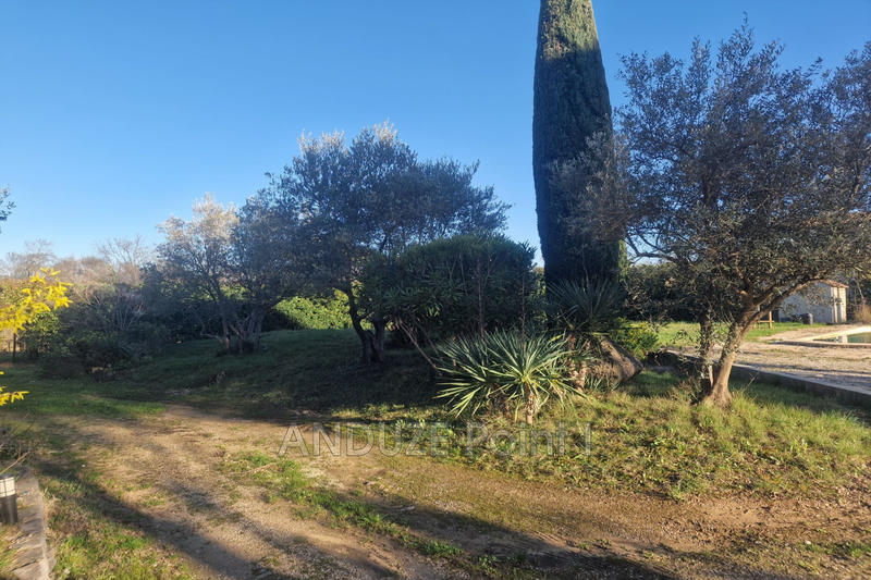 Maison - 275 m² - 9 pièces