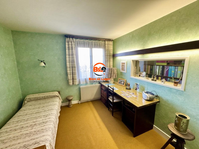 Maison - 180 m² - 7 pièces