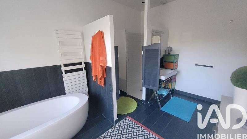 Maison - 187 m² - 5 pièces