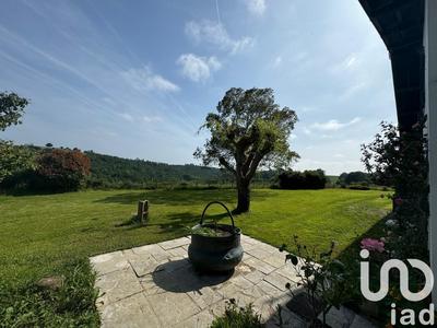 Maison - 280 m² - 6 pièces