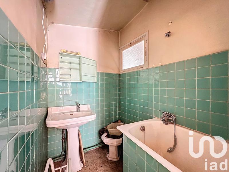 Maison - 228 m² - 19 pièces