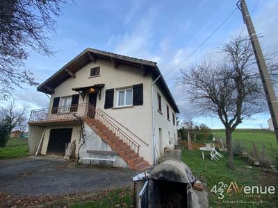 Maison - 107 m² - 6 pièces