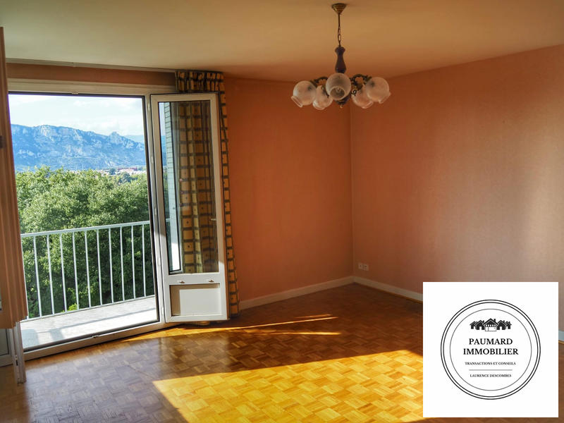 Appartement - 91 m² - 4 pièces