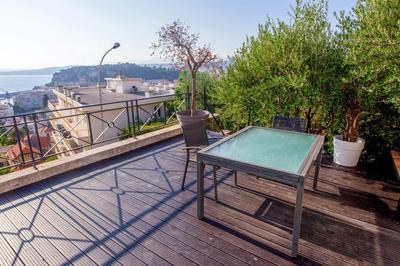 Villa - 325 m² - 6 pièces