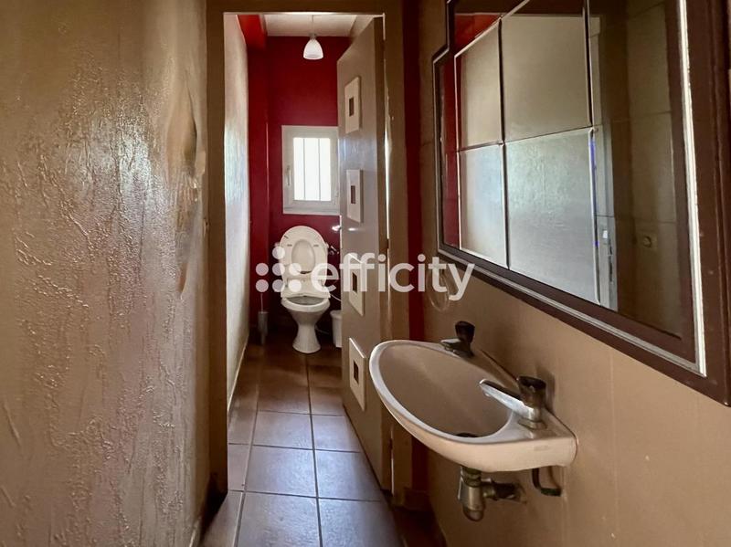 Maison - 830 m² - 14 pièces