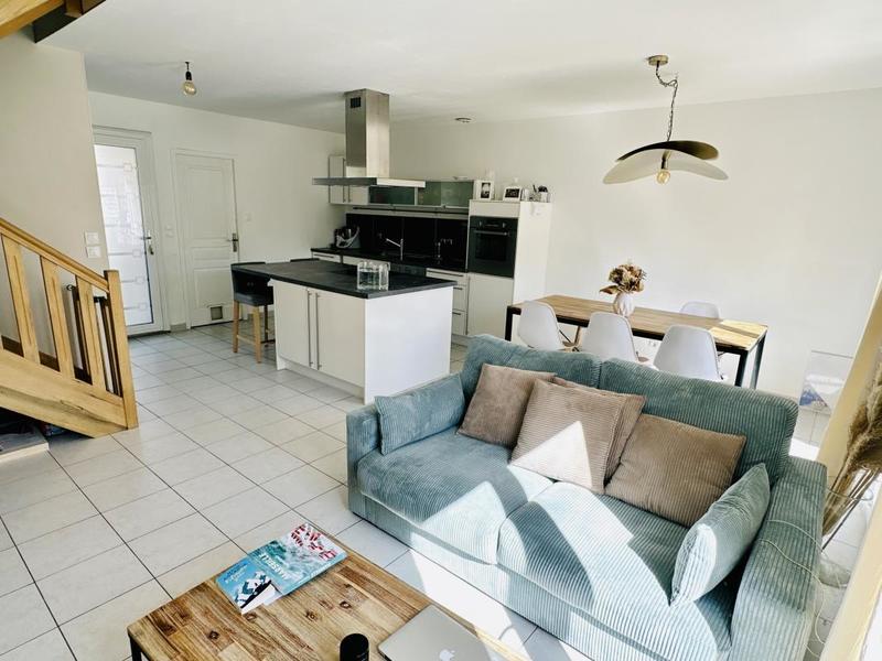 Propriété - 73 m² - 4 pièces