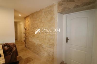 Propriété - 256 m² - 9 pièces