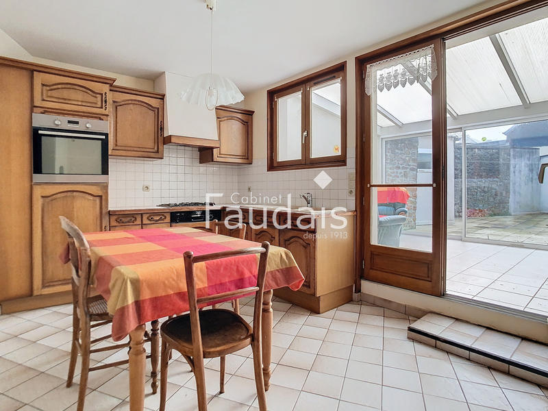 Maison - 95 m² - 4 pièces