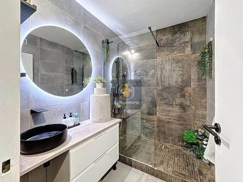 Appartement - 83 m² - 4 pièces