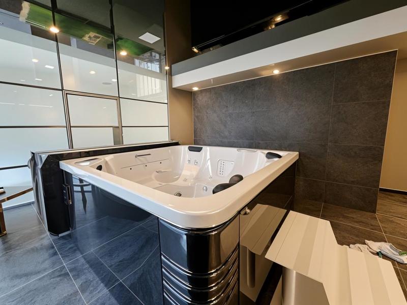 Maison - 1 200 m² - 16 pièces