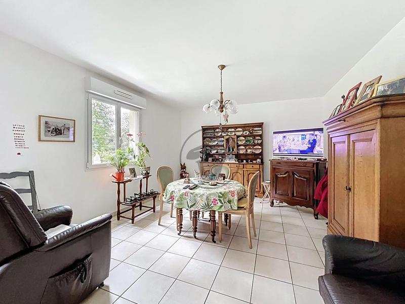 Maison - 163 m² - 8 pièces