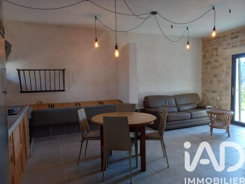 Maison - 660 m² - 21 pièces