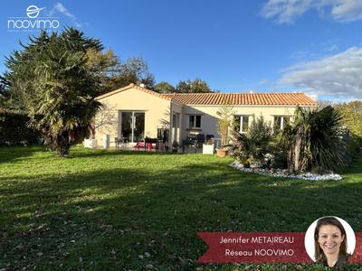 Maison - 93 m² - 4 pièces