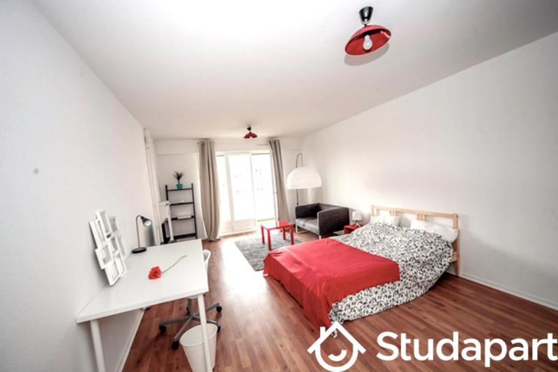 Chambre - 15 m² - 1 pièce