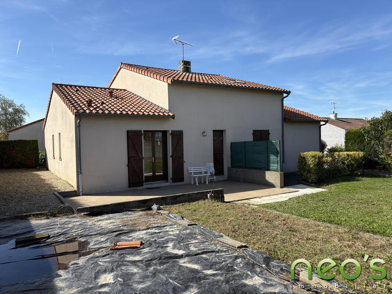 Maison traditionnelle - 109 m² - 6 pièces