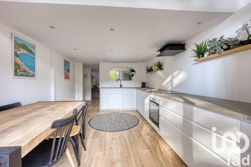 Appartement - 64 m² - 4 pièces